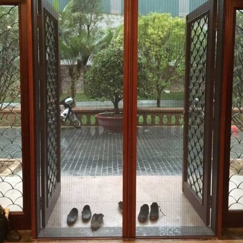 cua-luoi-chong-muoi-dang-keo-xep-500x500